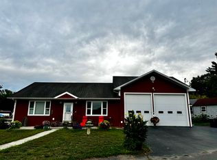 330 Riverbend Rd #1, Troy, NY 12182