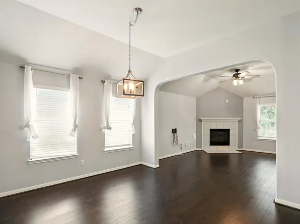 303 Burris Park Dr, Spring, TX 77373