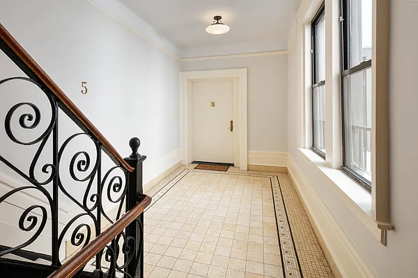 Sold by Compass | media 38