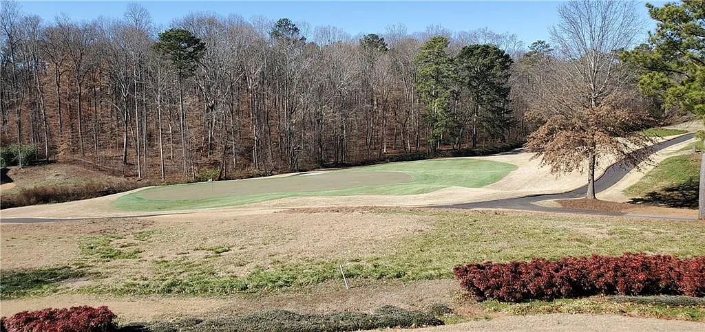 6 bed, 7.0 bath, 7480 sqft, $8,500 — Photo 3