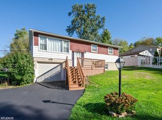 2206 Algonquin Rd, Fox River Grove, IL 60021