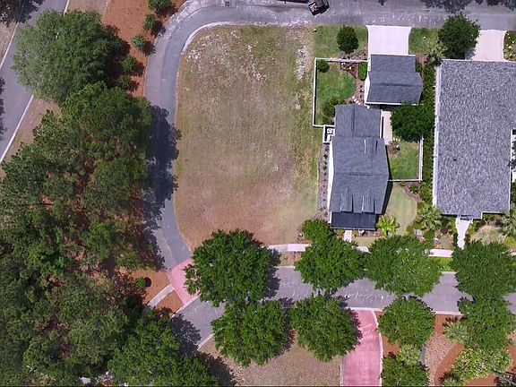 4th image of 638 Hamlet Cir