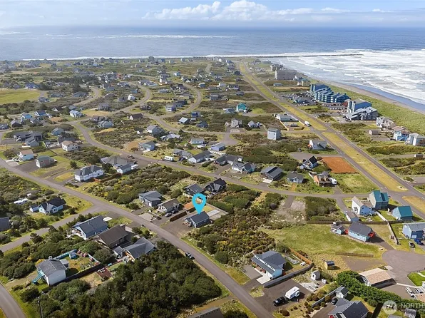 1255 Channel Avenue SW, Ocean Shores, WA 98569