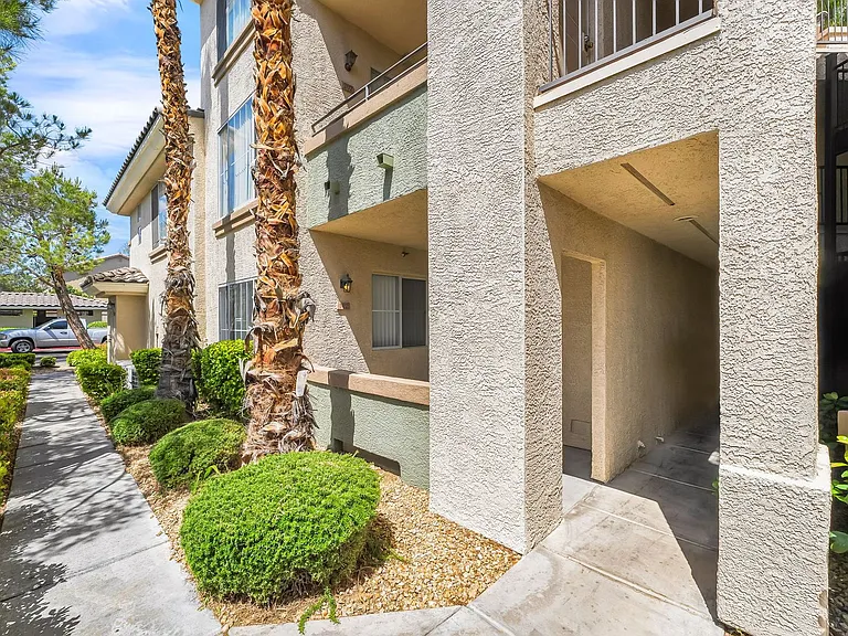 7151 S Durango Dr #102 — Photo 4