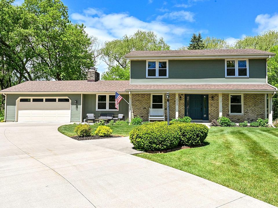 1st image of 10333 N Versailles COURT