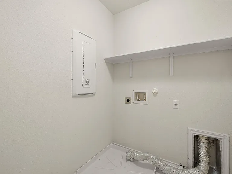 11801 Jackson Falls Way — Photo 26