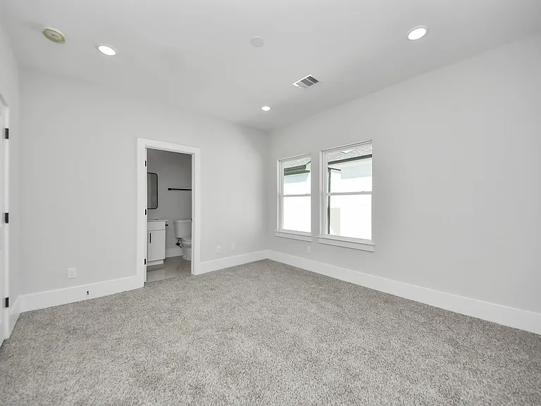 4814 Cochran St — Photo 37