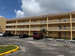 5851 NW 62nd Ave APT 305, Fort Lauderdale, FL 33319