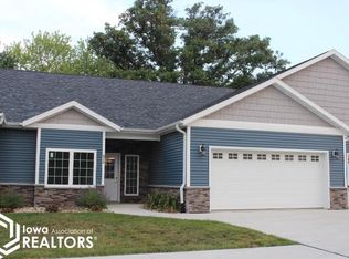 616 4th St NE, Hampton, IA 50441