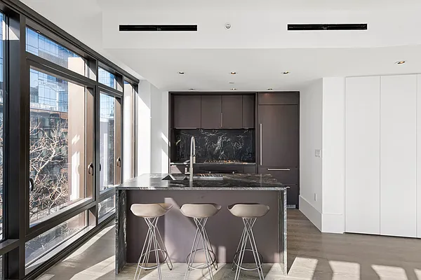 Sold by Nest Seekers International | media 28