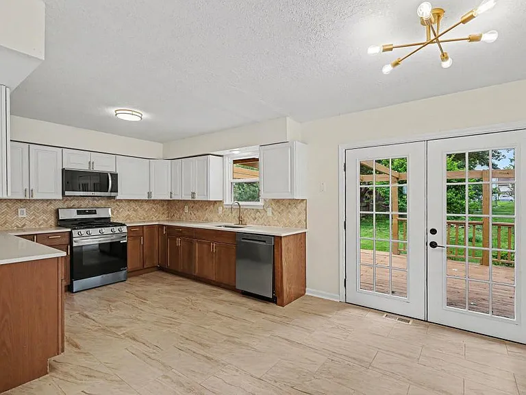3709 NE Grant St — Photo 13