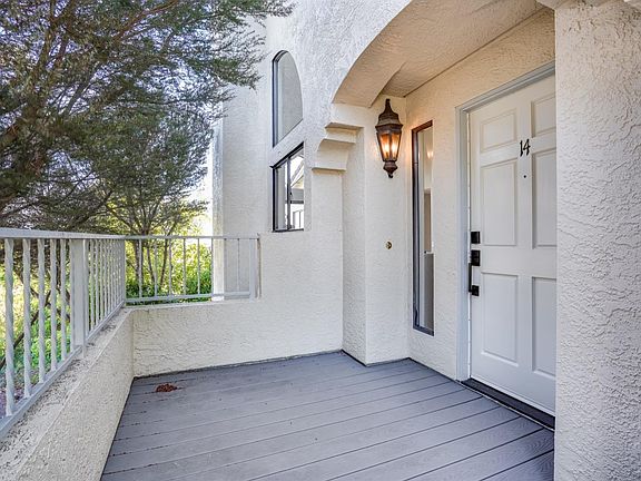 4th image of 14 Clover Ln