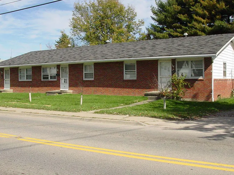 41 S Plains Rd #B — Photo 2