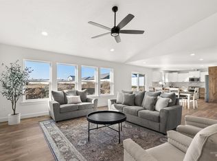 1726 Golden Hills Dr, Lewiston, ID 83501