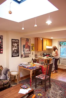 Rented by L.Nelson & Associates | media 10