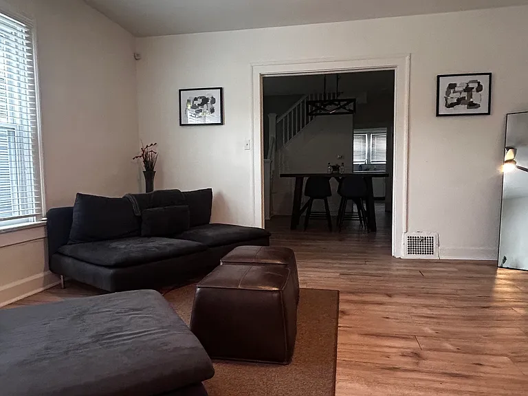 3951 Broadway St — Photo 4