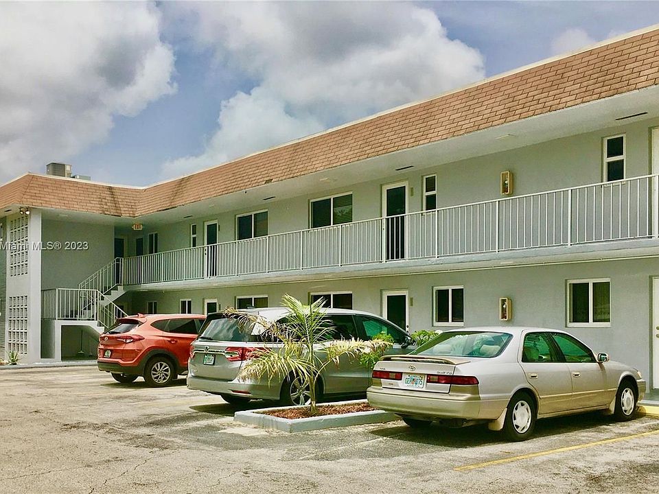 1st image of 19255 NE 2nd Ave APT 2221