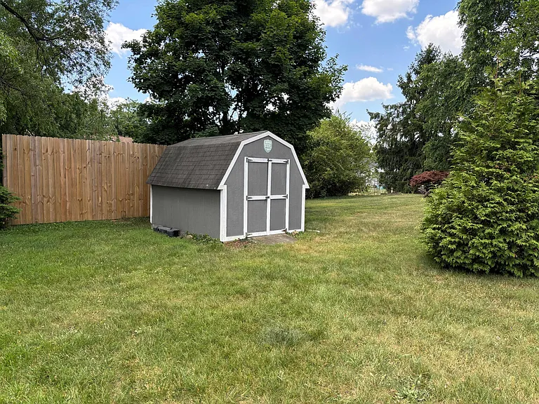 728 Harrison Ave — Photo 6