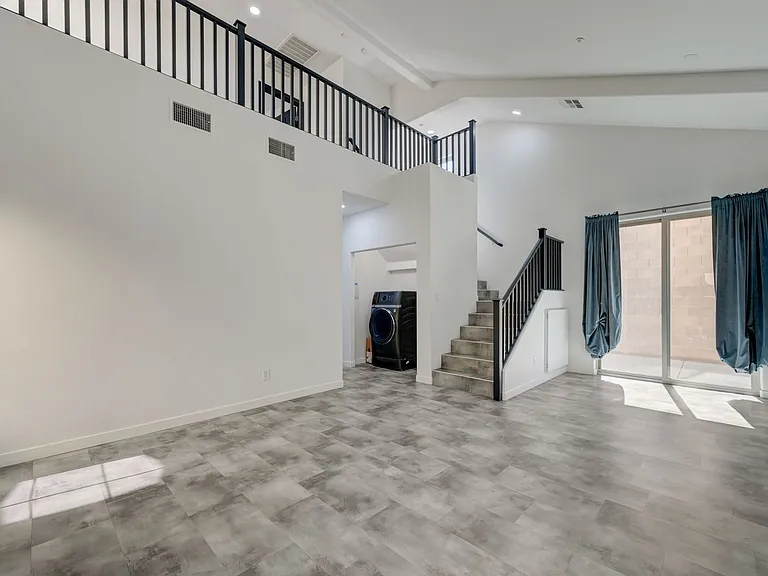 9929 Markhorn Ct — Photo 7