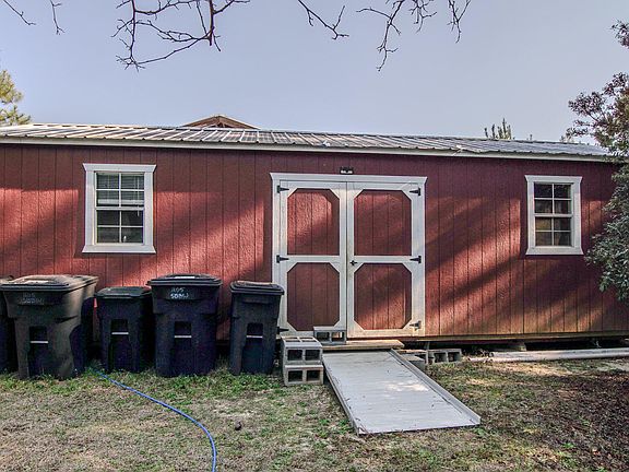 3rd image of 2444 Hardee Skipper Rd