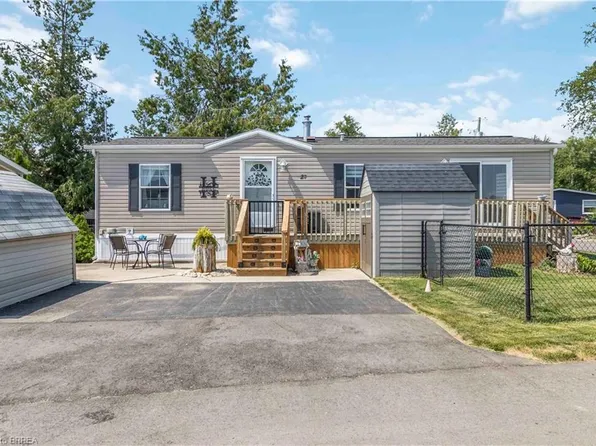 27 Elm St, Puslinch, ON N0B 2J0