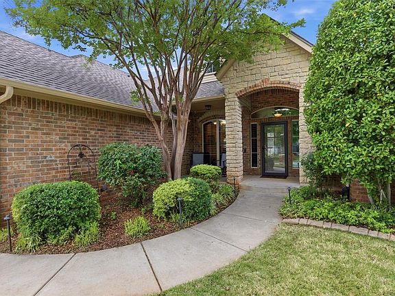 4th image of 3133 SW 140th St