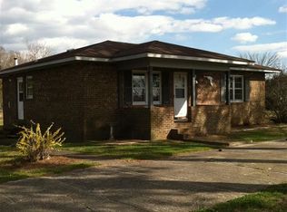 365 Goshen Rd, Engelhard, NC 27824