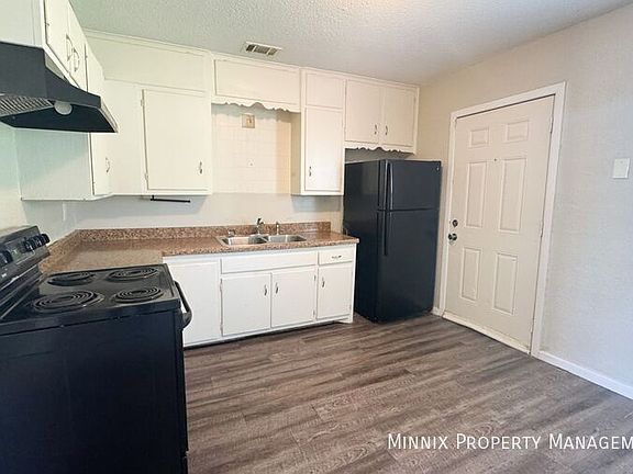 5th image of 1914 39th St #1