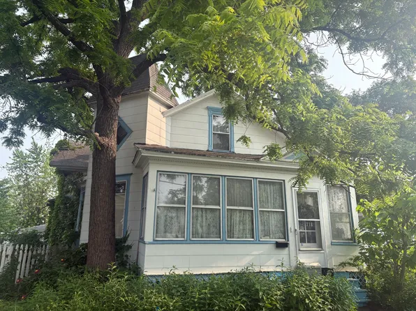 718 Richmond St, Joliet, IL 60435