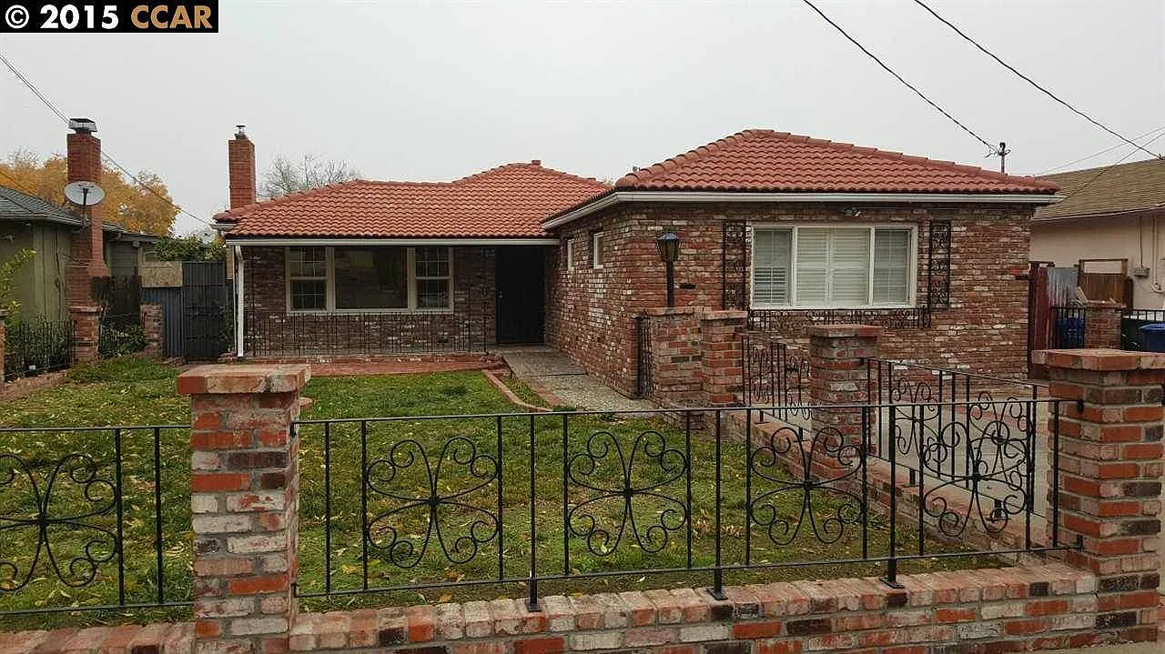 92 Bell Dr photo 1