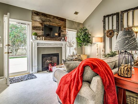 5th image of 2041 Drogheda Ln