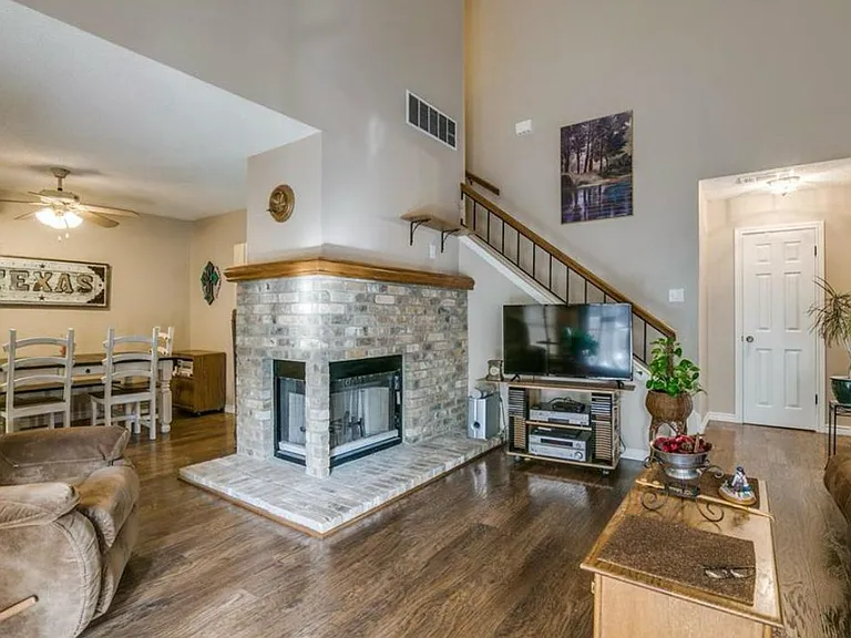 412 San Mateo Dr — Photo 6