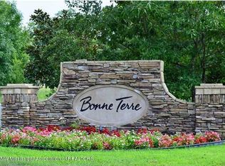 4701 Marsellies Dr, Nesbit, MS 38651