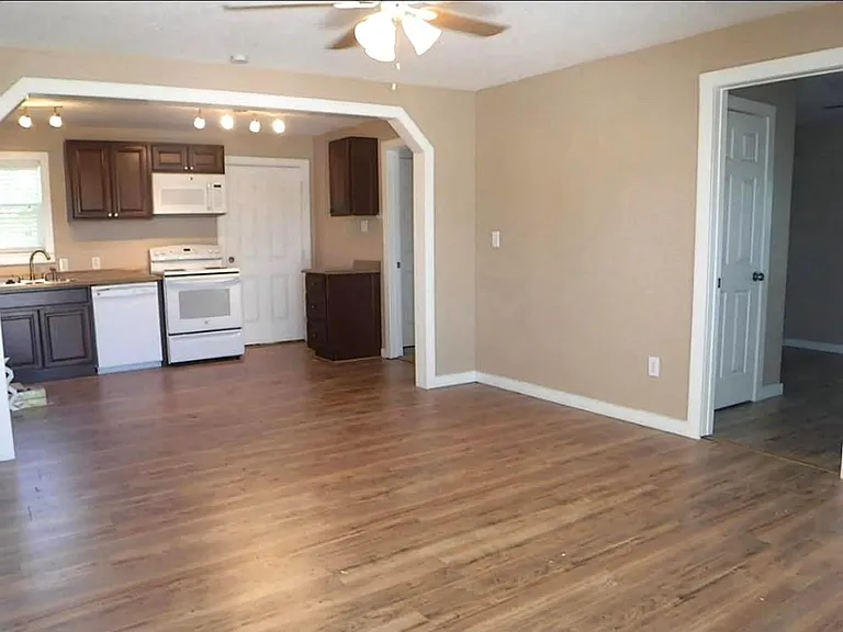 2802 Kentucky Ave — Photo 8