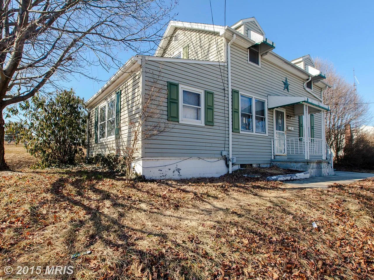 28 S Vermont St photo 1