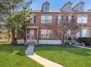 1825 Westleigh Dr, Glenview, IL 60025