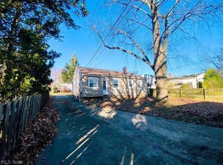 15500 Steinway Blvd, Maple Heights, OH 44137