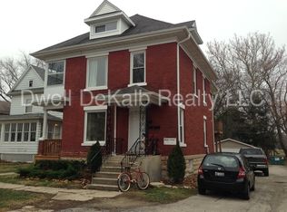 522 College Ave, Dekalb, IL 60115