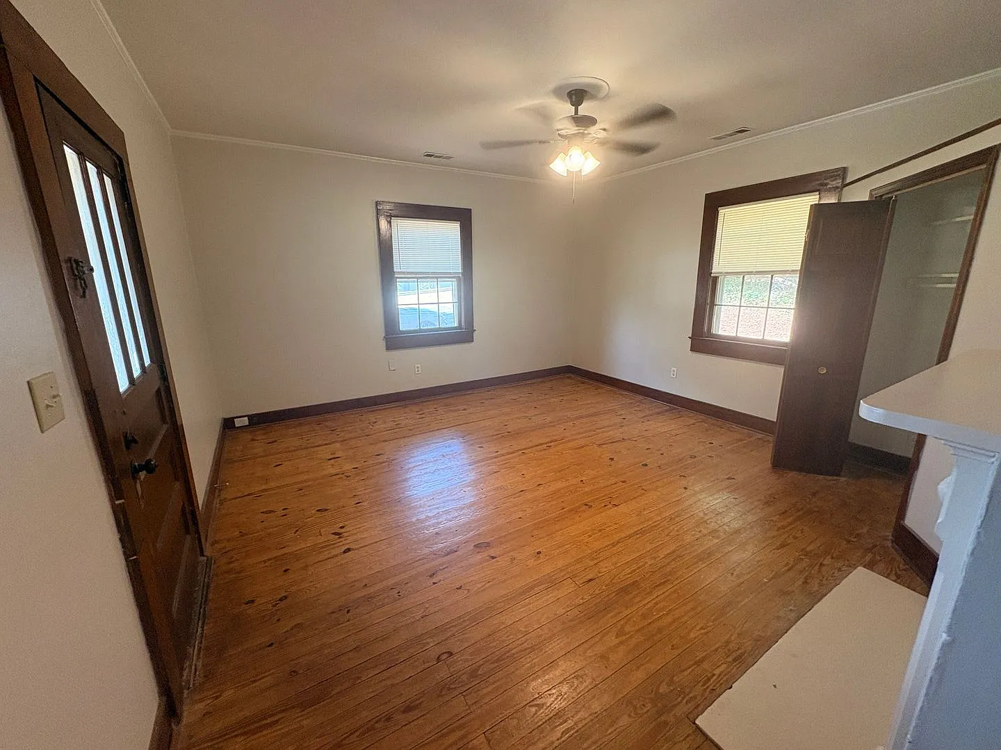 **Fall 2026 Preleasing** 1095 Macon Hwy| 2 Bed 1 Bath — Photo 3