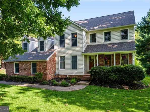 51 W Belmont Dr, Hockessin, DE 19707