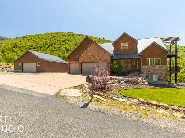 1218 N Maple St, Huntsville, UT 84317