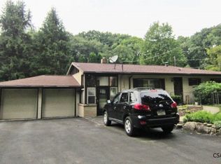102 Levi Ln, Johnstown, PA