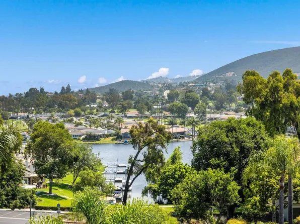 1630 Via Caminar, San Marcos, CA 92078