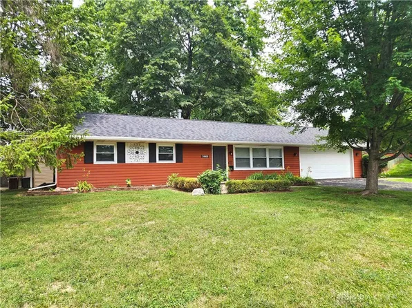 2903 E Cunnington Ln, Dayton, OH 45420