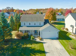 1227 Maple Leaf Ln, Howell, MI 48843