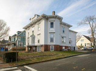 372 Broadway #1, Newport, RI 02840