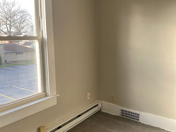 4th image of 1001 E Main St Unit 2