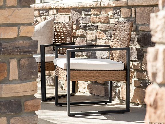 2nd image of 1150 Mircos Street