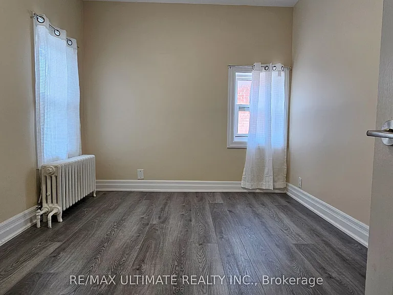 3 Kane Ave #2 — Photo 11