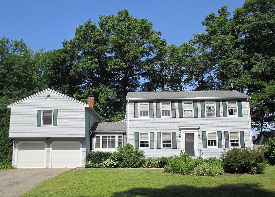1st image of 410 Coronation Dr